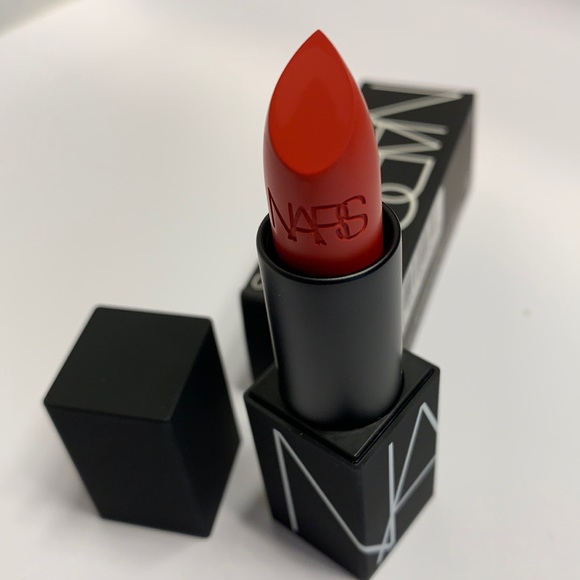 NARS Cosmetics Matte Lipstick in Intrigue - Picture 3 of 4